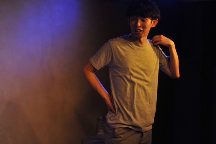 先日上演された舞台『OLOS』より